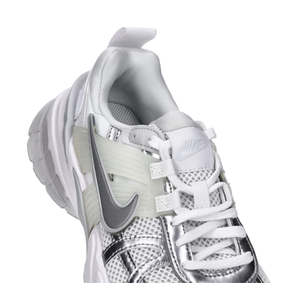 Nike V2K Run Metallic Silver White