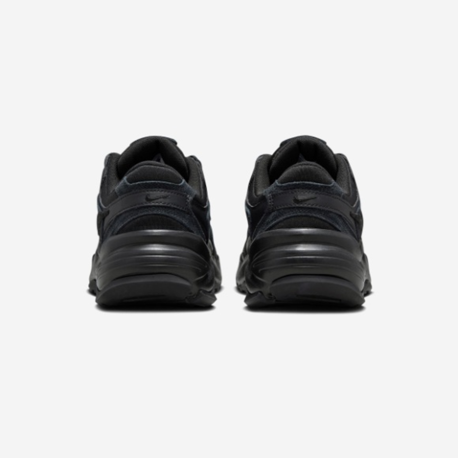 (W) Nike AL8