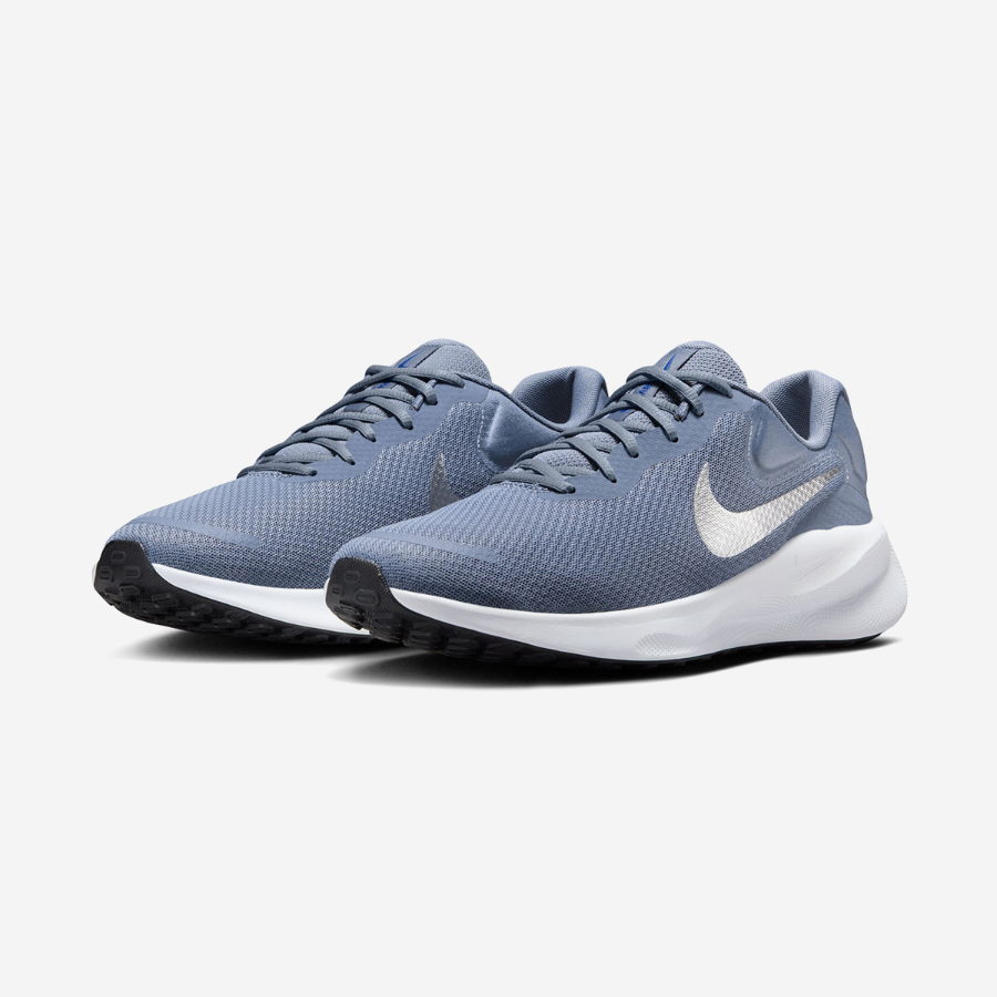 NIKE REVOLUTION 7