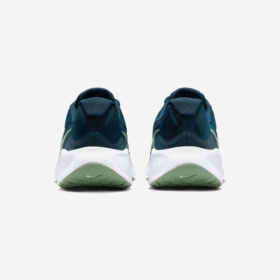 NIKE REVOLUTION 7