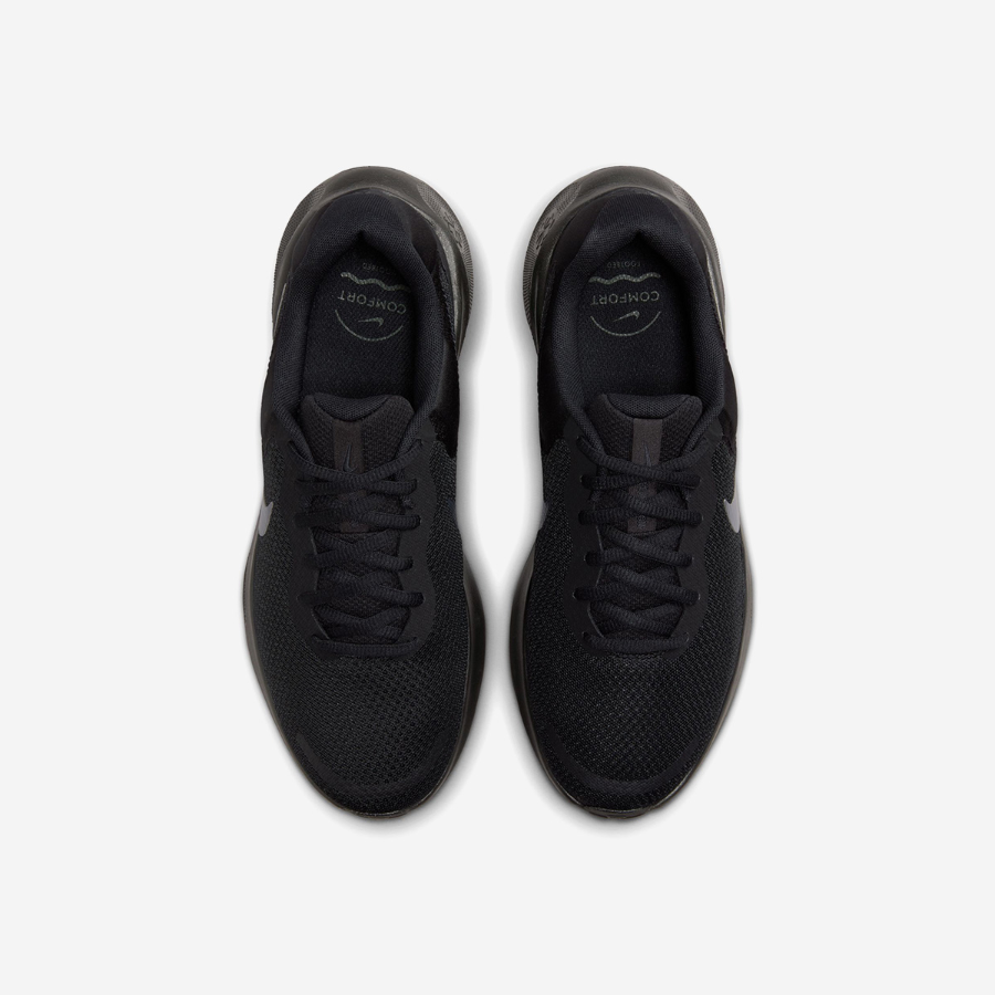NIKE REVOLUTION 7