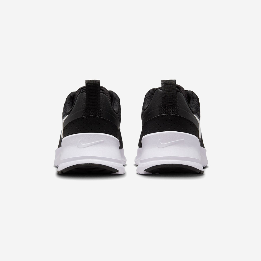 (W) NIKE AIR MAX NUAXIS