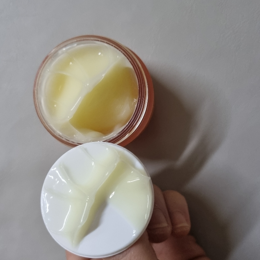 Крем Saem Urban Eco Golden Berry C, 50 мл, 1 шт.(скидка-5%)