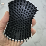 Hitpang Scalp Massage & Shampoo Brush Soft Black Edition – щетка для массажа и мытья головы, смешанные цвета, 1 шт.