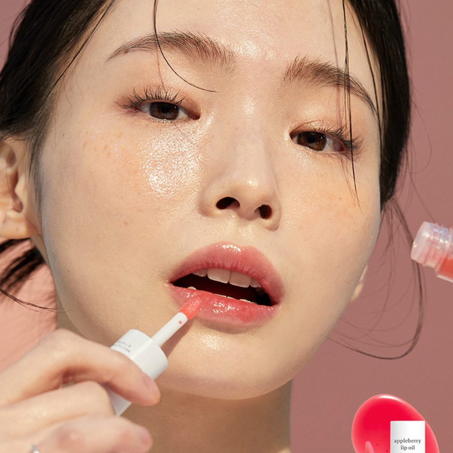 Nooni Apple Lip Oil – увлажняющее масло для губ с яблочным акцентом, 3,7 мл