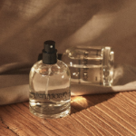 TEMPORARY Woody & Valdaprike Eau de Perfume – парфюмированная вода с древесно-специальным ароматом, 50 мл