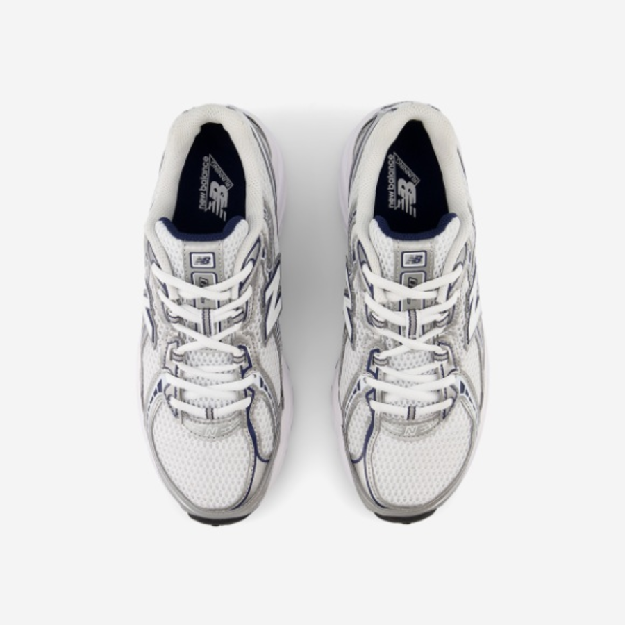 New Balance – кроссовки U740WN2