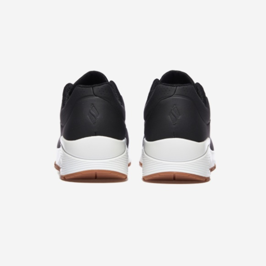 Skechers – кроссовки UNO