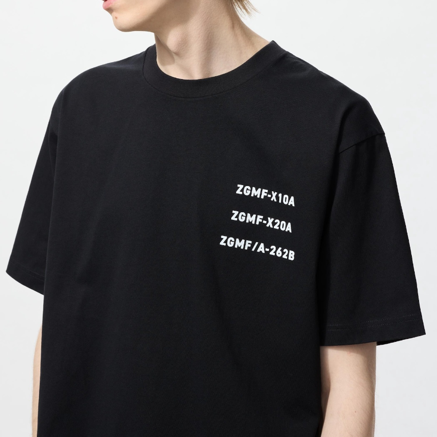 UNIQLO GUNDAM UT (Graphic T-Shirt · Short Sleeve) B