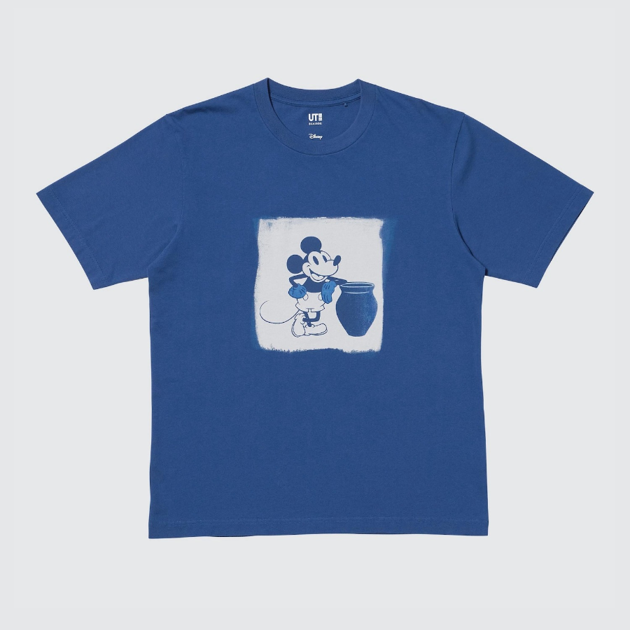 UNIQLO Disney in Blue UT (Graphic T-Shirt Short Sleeve) C