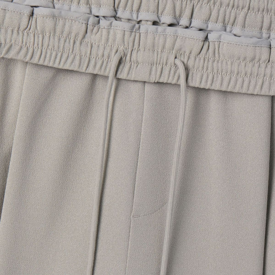 Crape One-Tuck Wide Banding Pants [Light Warm Grey]
