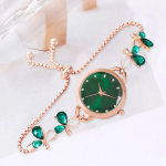 Slide Women’s Analog Watch (Green) — женские аналоговые наручные часы с зелёным циферблатом и элегантным металлическим браслетом