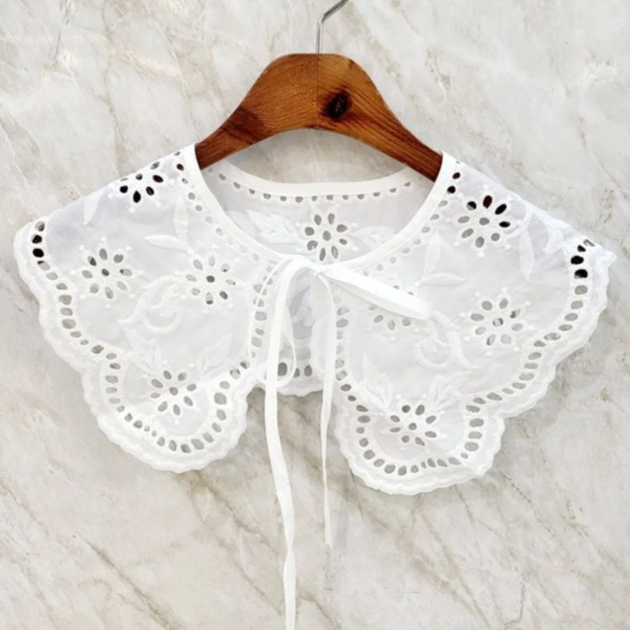 Cotton 100 Punching Flower Neck Cape — кружевной хлопковый воротник с цветочной вышивкой
