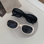 Oval Vintage Sunglasses — винтажные овальные солнцезащитные очки в стиле Y2K