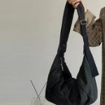 Croissant Casual Crossbody & Shoulder Bag — стильная повседневная сумка в форме круассана