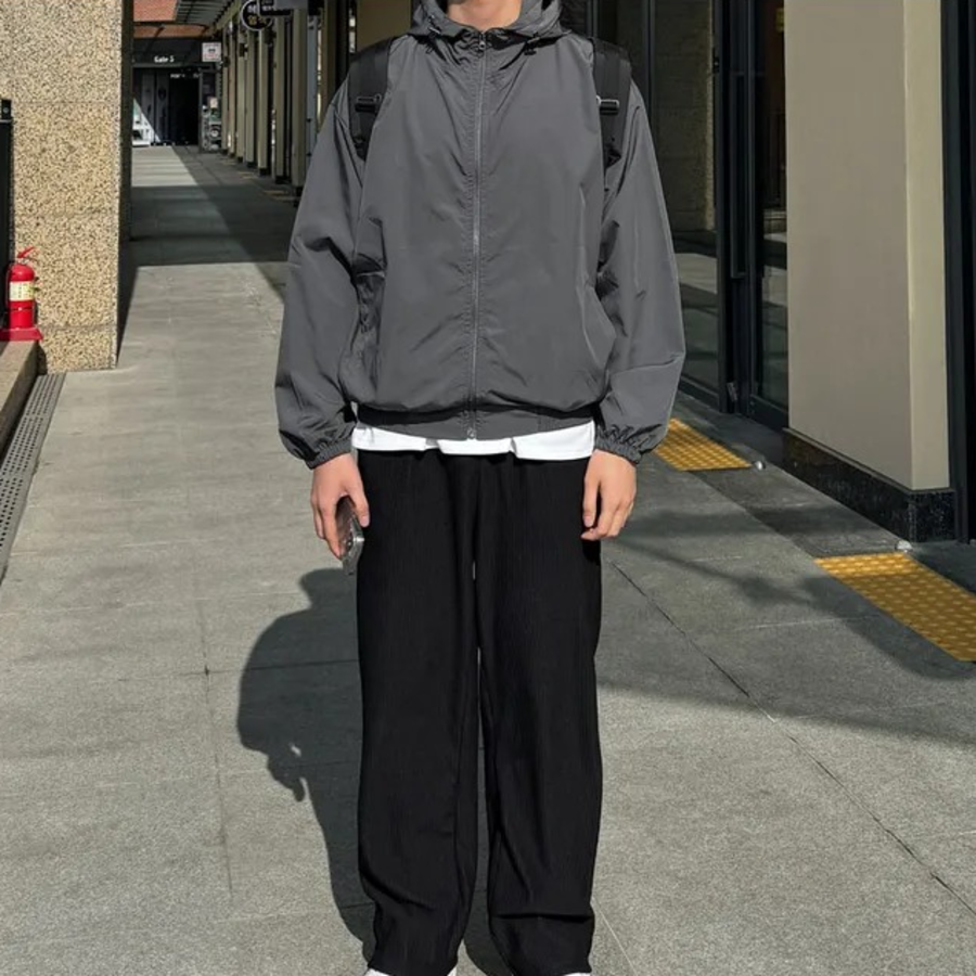 Seasonal Essential Hooded Windbreaker – Lightweight Hooded Jacket