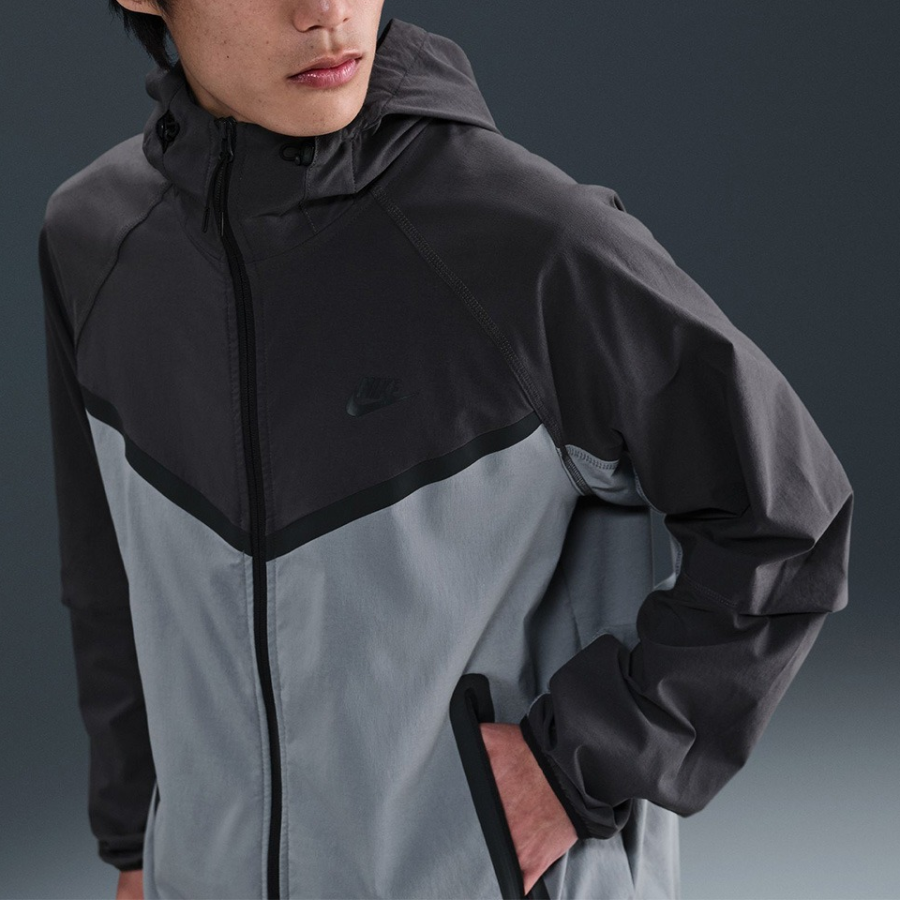 Nike Tech Windrunner Men's Woven Full-Zip Jacket