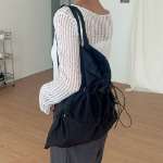 String Crinkle Y2K Shoulder Bag — трендовая сумка в стиле Y2K с эффектом барслака