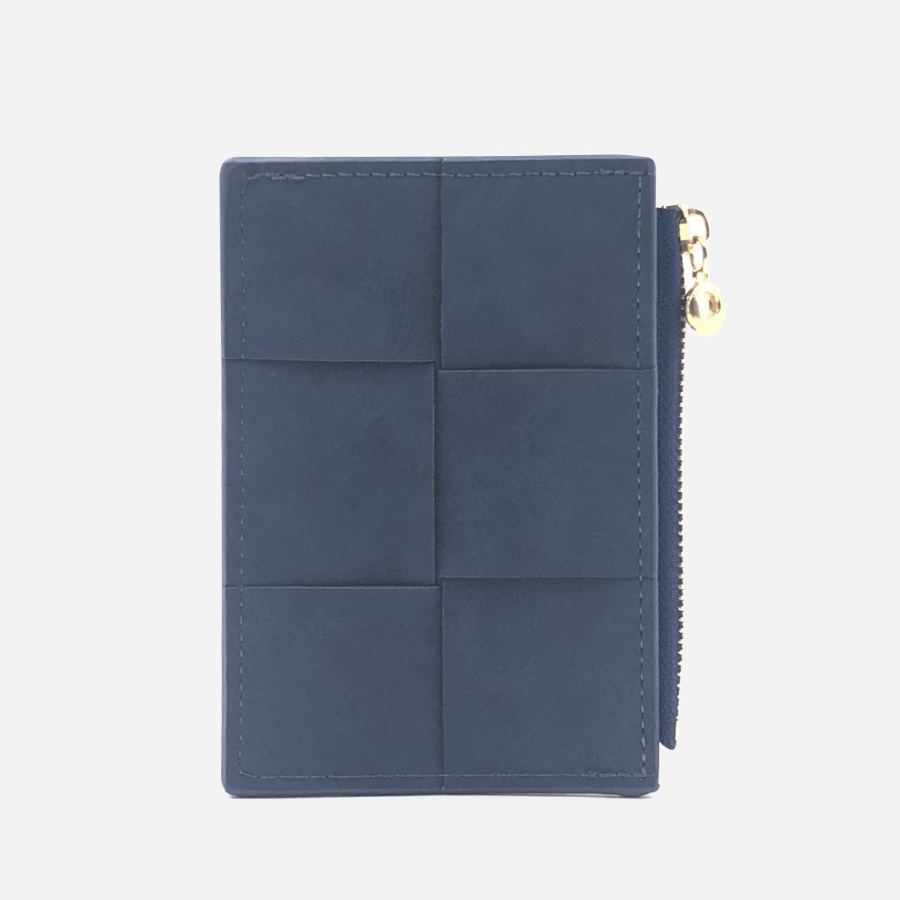 Botte Slim Pocket Twisted Card Wallet — утончённый стиль и продуманная функциональность