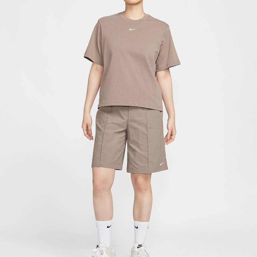 Nike Sportswear Everything Woven High-Waisted 9-Inch Shorts