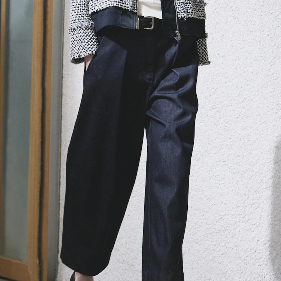 KUHO Cotton Tuck Tapered Pants (Denim) – Blue