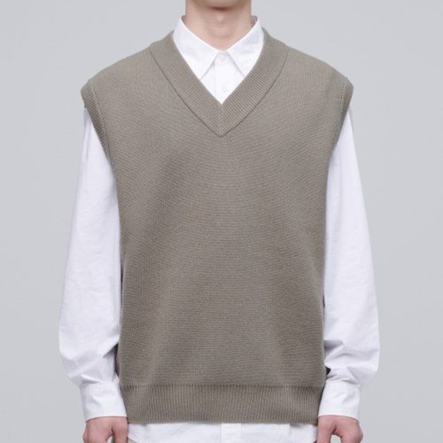 Oversized V-Neck Knit Vest [Dusty Beige]