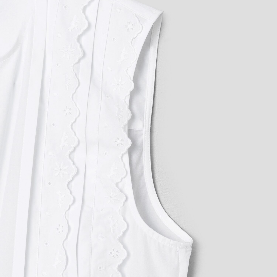Maison Kitsune Women Crafted Embroidery Sleeveless Top