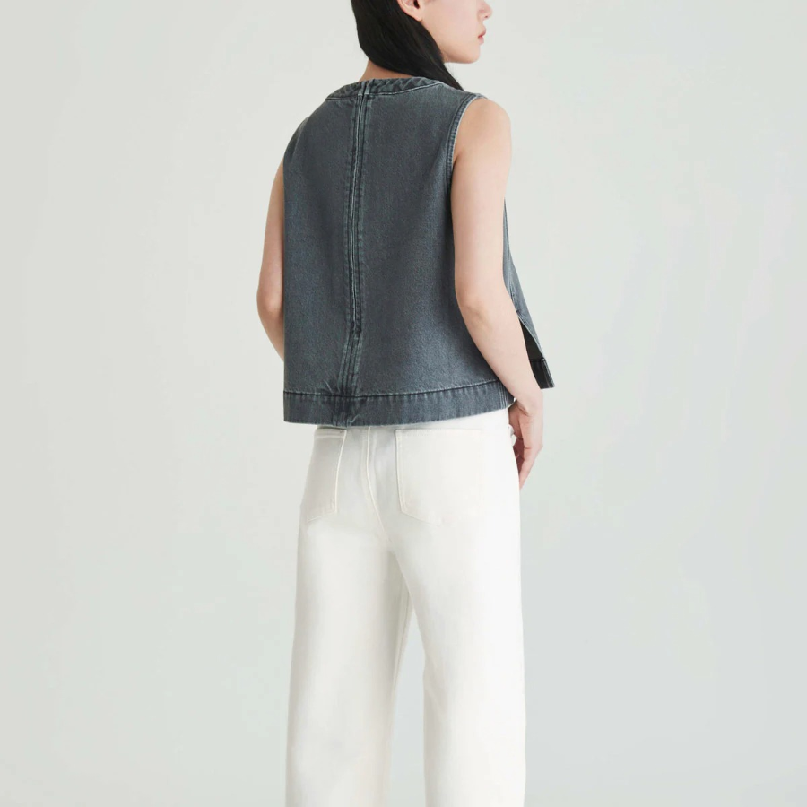JAJU Tapered Denim Pants (Ivory) — универсальные джинсы с мягким силуэтом и комфортной посадкой