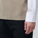 Lambswool V-Neck Knit Vest – Beige