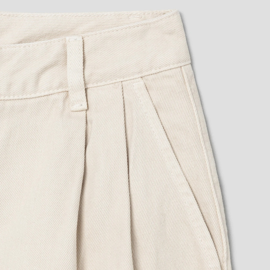 Maison Kitsune Women Casual Pleated Bermuda - Paper