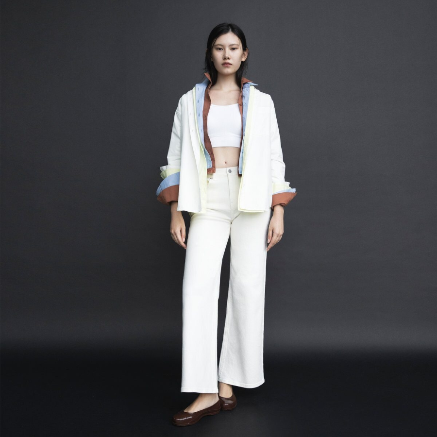 JAJU Straight Denim Pants (Ivory) — базовая модель с прямым кроем в светлом исполнении