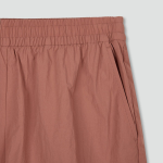 JAJU Crisp Half Banding Pants (Brick) — лёгкие и стильные шорты с эластичным поясом и насыщенным кирпичным оттенком