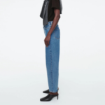 COS Arch Tapered Jeans – Mid Blue