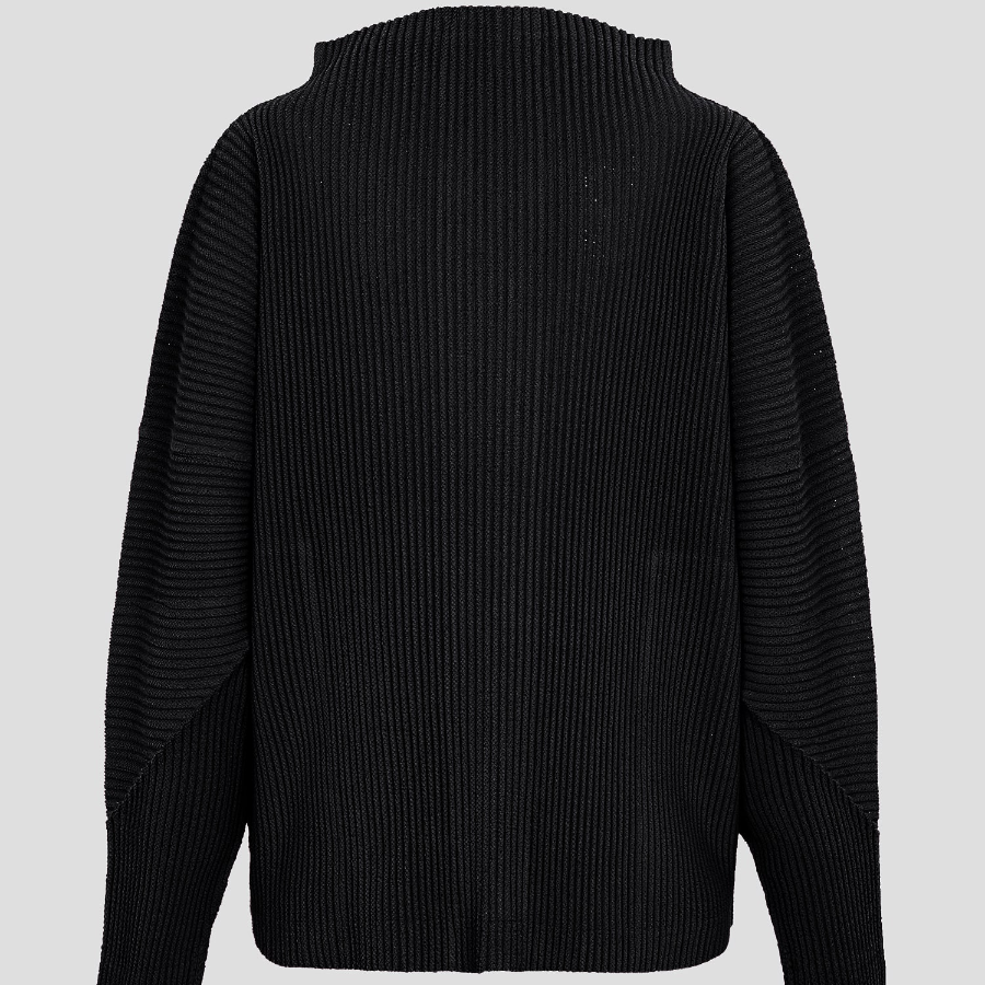 me ISSEY MIYAKE Fuwa Fuwa Mesh Pleats Cardigan - Black
