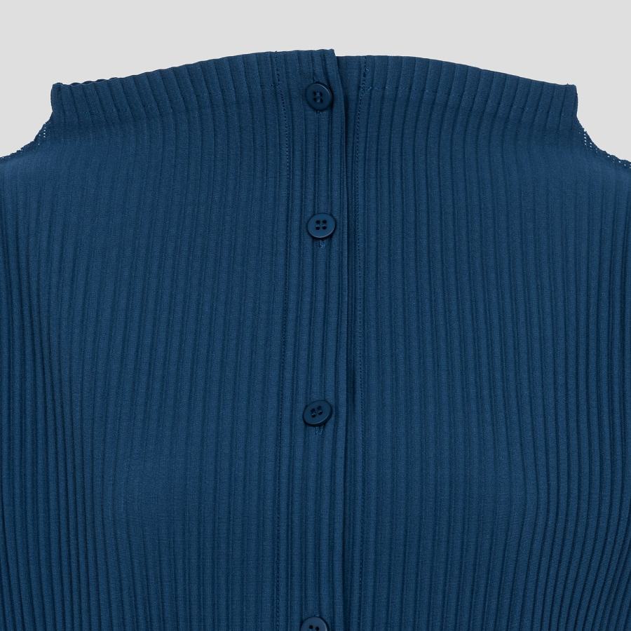 me ISSEY MIYAKE Hexagon Pleats Cardigan - Iron Blue