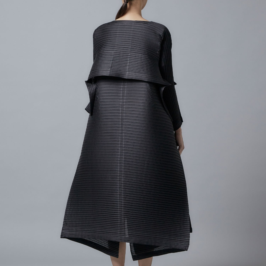 ISSEY MIYAKE Paneled Pleats Cardigan - Black