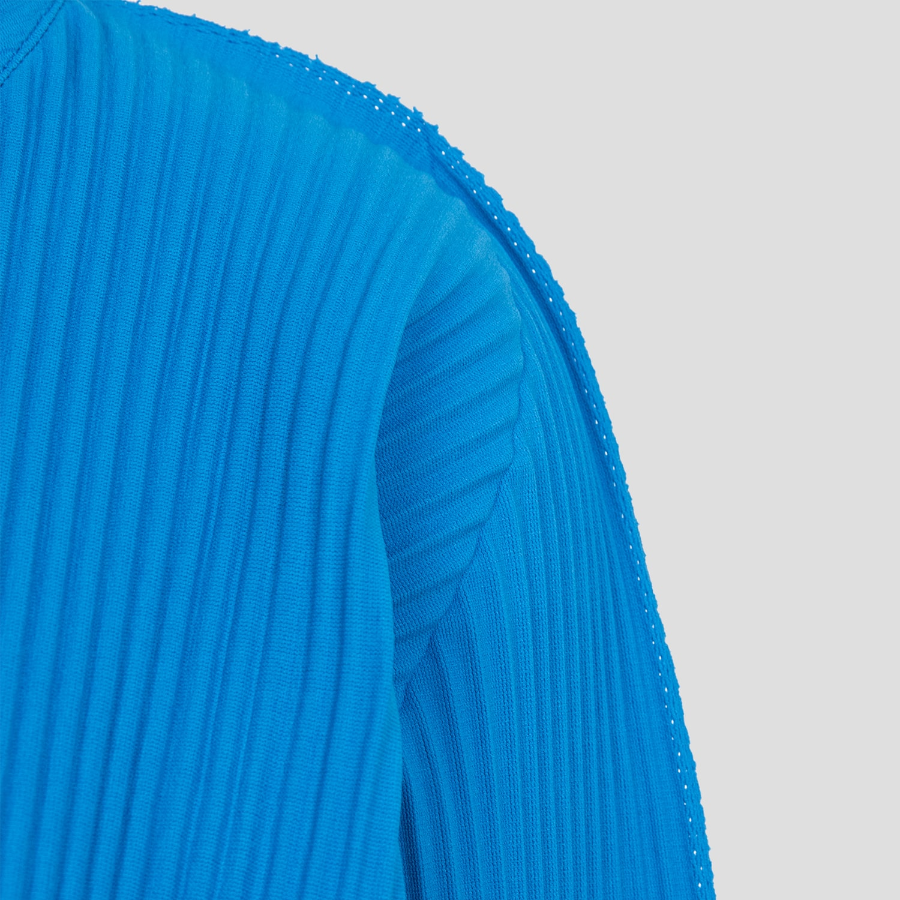 me ISSEY MIYAKE Fine Knit Pleats Color 1 Jacket - Cobalt Blue