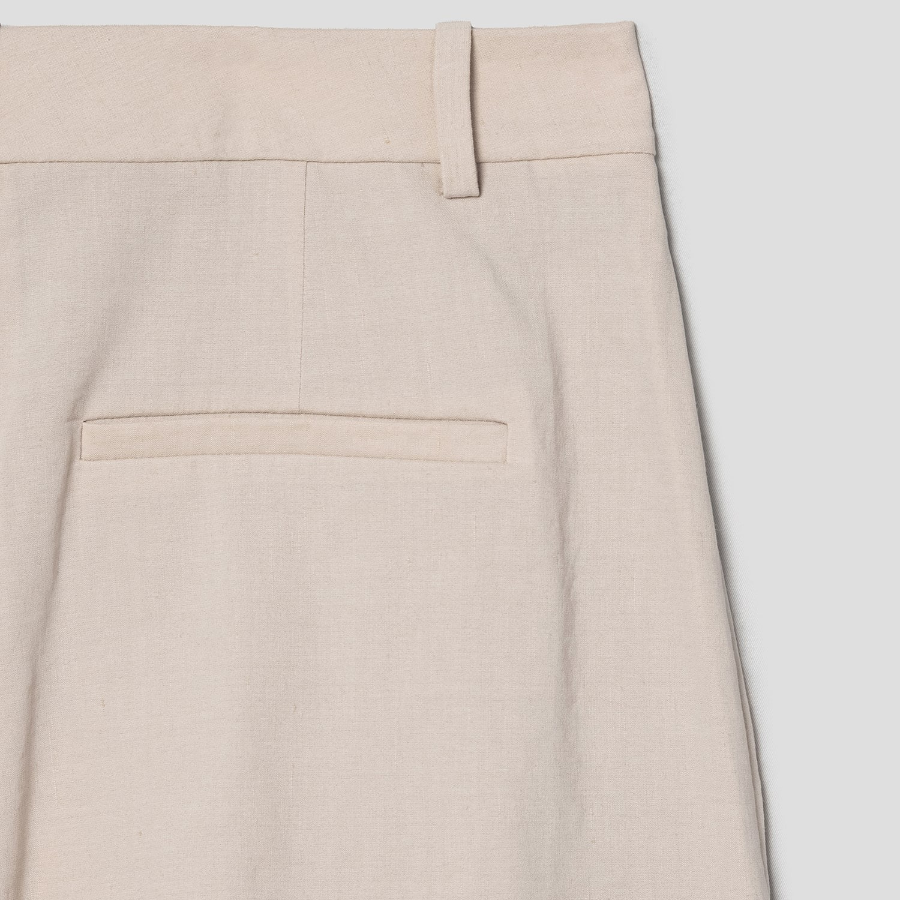 Theory Women Good Crunch Pleated Front Short - Straw