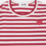 PLAY COMME DES GARÇONS (Kids) Red Heart Wappen Stripe T-shirt – Red/White