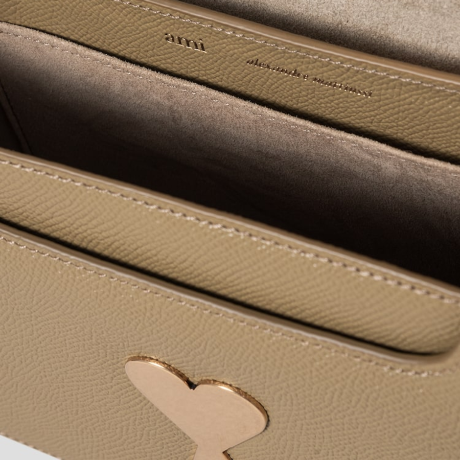 ami (Unisex) Paris Paris Bag – Havana