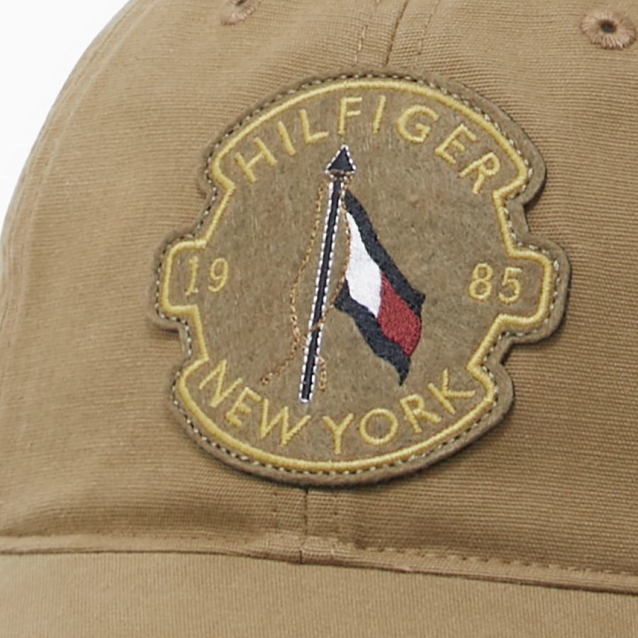TOMMY HILFIGER Graphic Washed Ball Cap