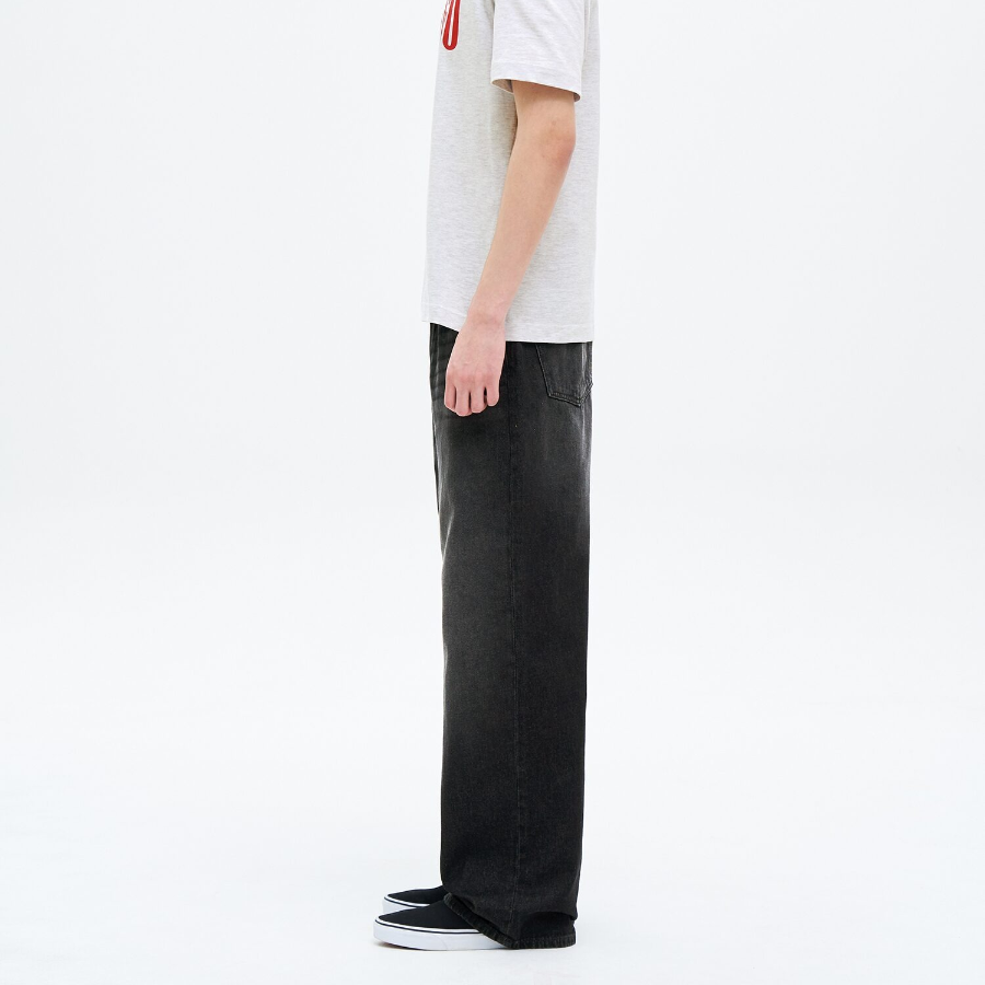 8 seconds Lightweight Essential Wide-Fit Denim — Black