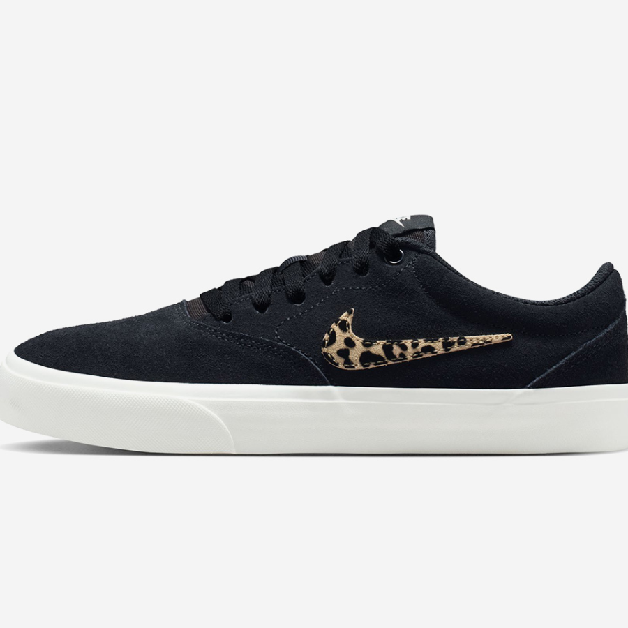 Nike W NIKE CHARGE SUEDE SE - 나이키