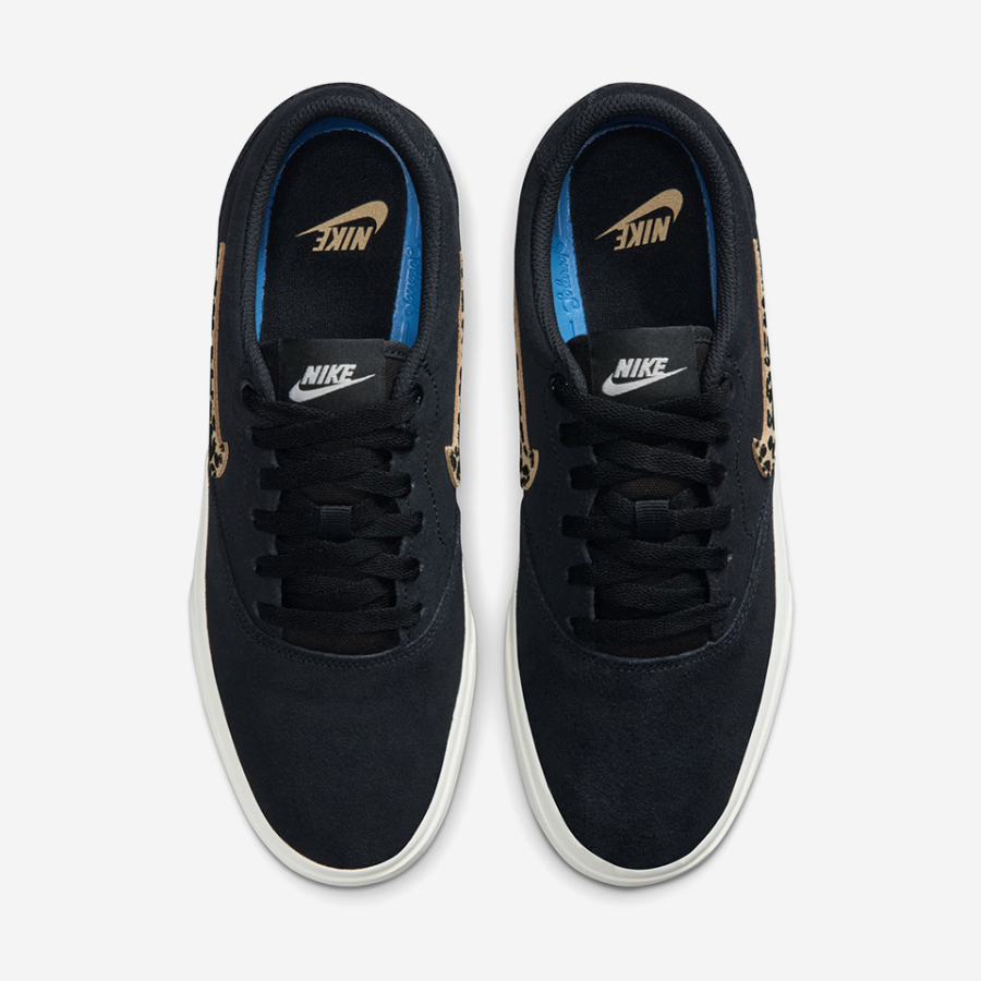 Nike W NIKE CHARGE SUEDE SE - 나이키