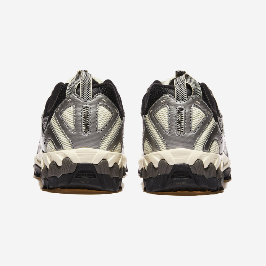 New Balance ML610TAV