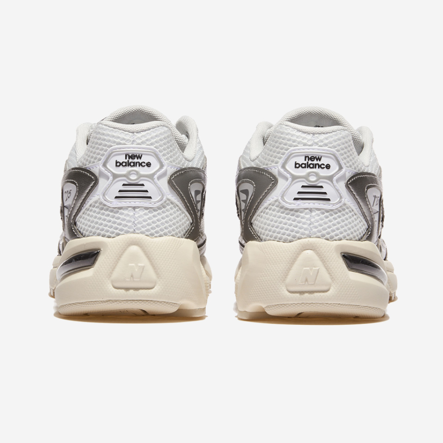 New Balance ML725CG