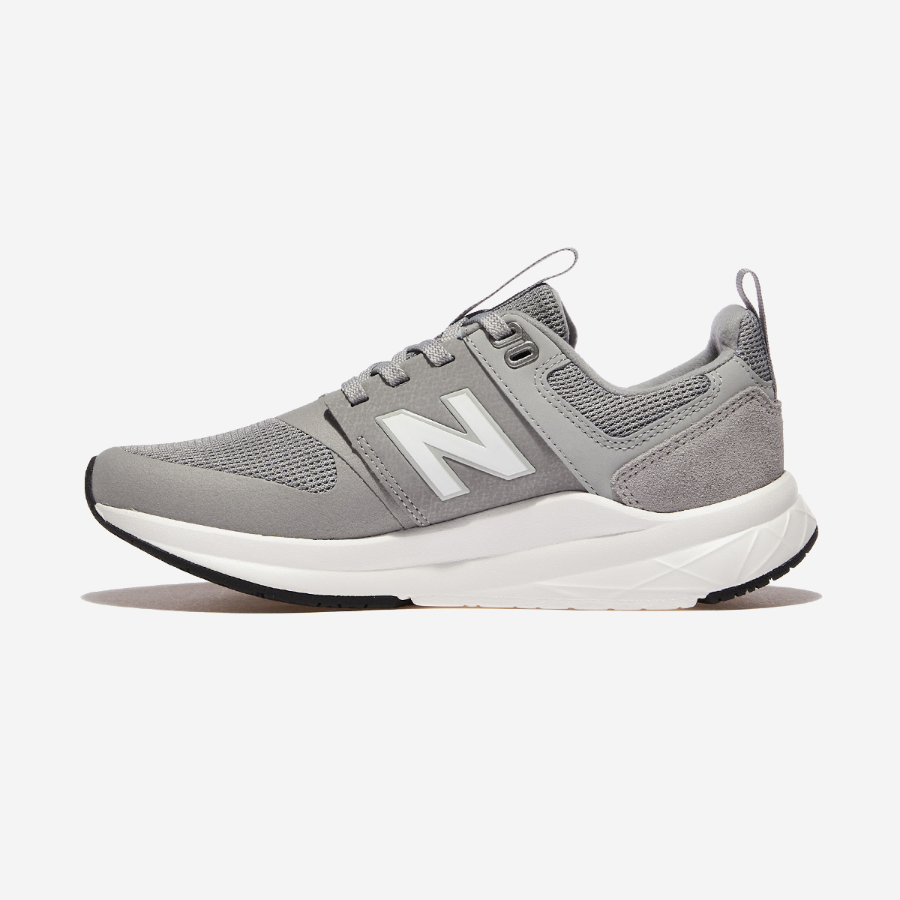 New Balance UA900CG2