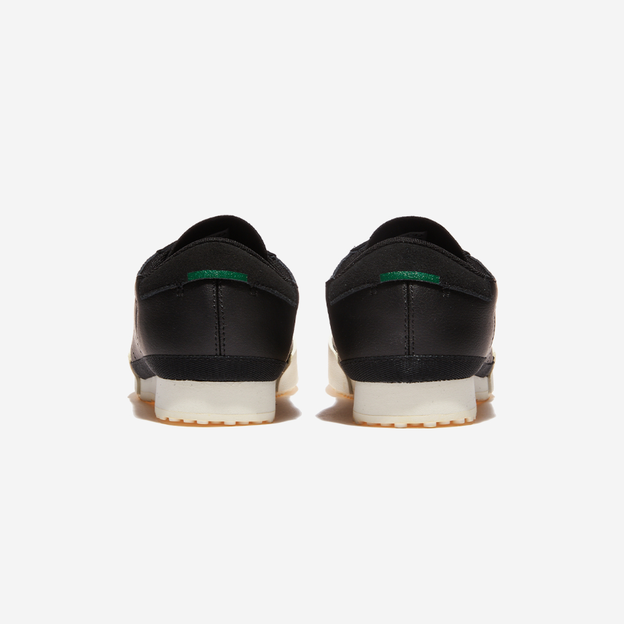 Lacoste AURA