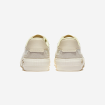 Lacoste L004