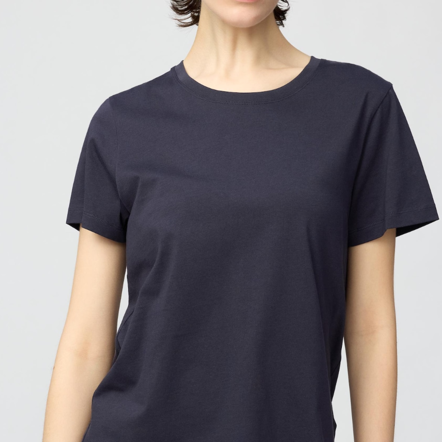 UNIQLO Supima Cotton T — женская футболка